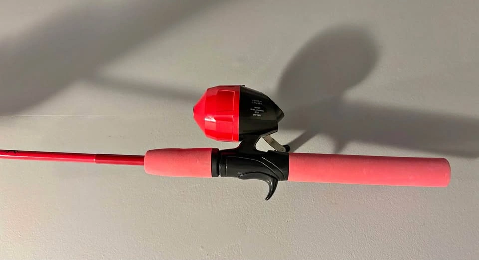RedWolf Spincast Fishing Rod and Reel Combo