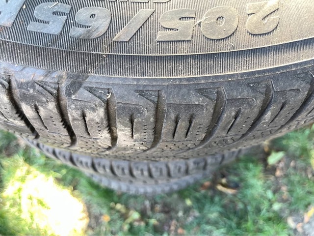 205 65 15 15-inch Michelin Winter Tires with Wheels - photo 5