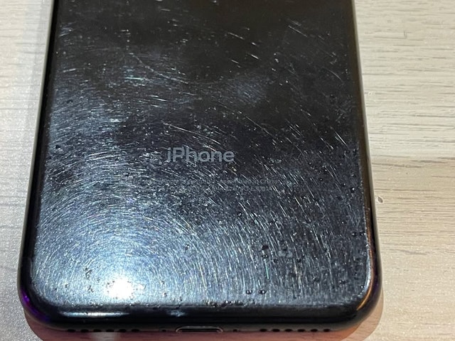 iPhone 7 - 85% battery, Bad home button - photo 2