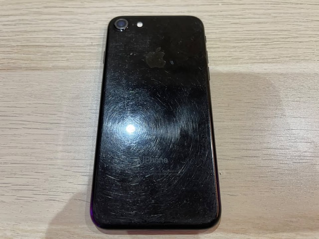 iPhone 7 - 85% battery, Bad home button - photo 4