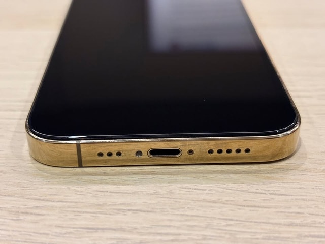 iPhone 13 Pro 128 GB, Gold (Unlocked) New Screen, 88% Battery - photo 3