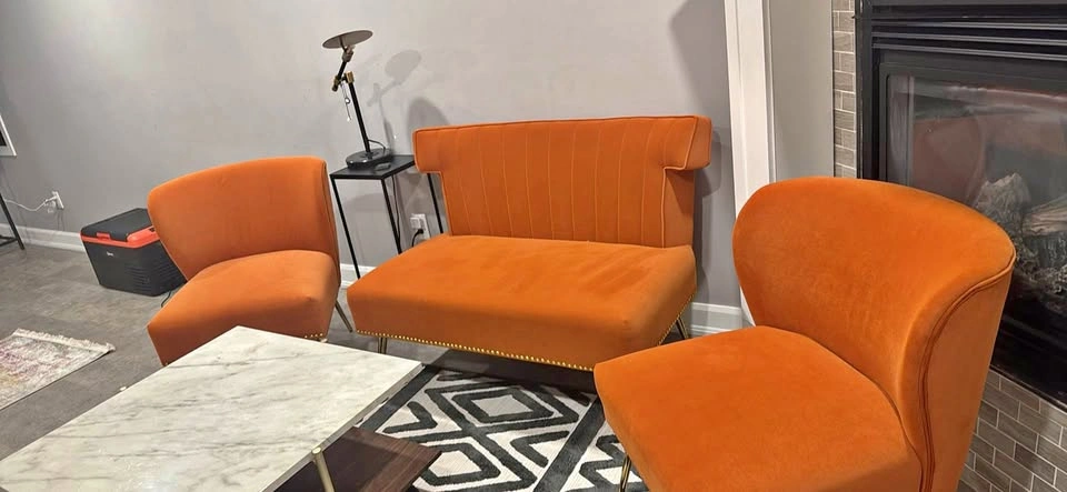 Love seat + 2 chairs