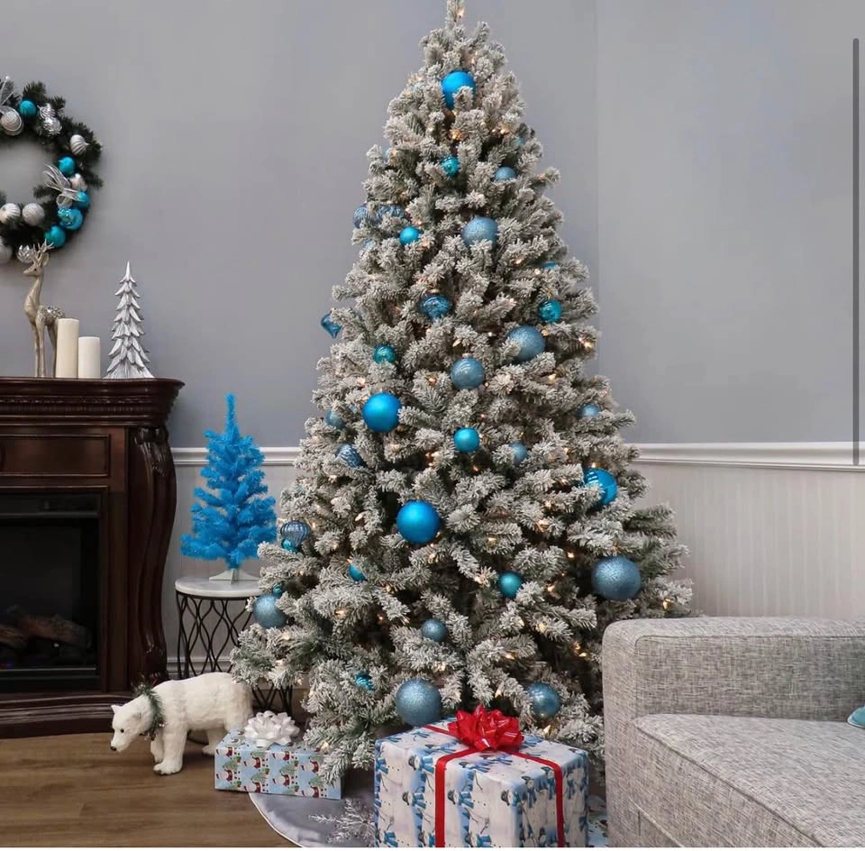 Snow Christmas tree with lights - photo 4