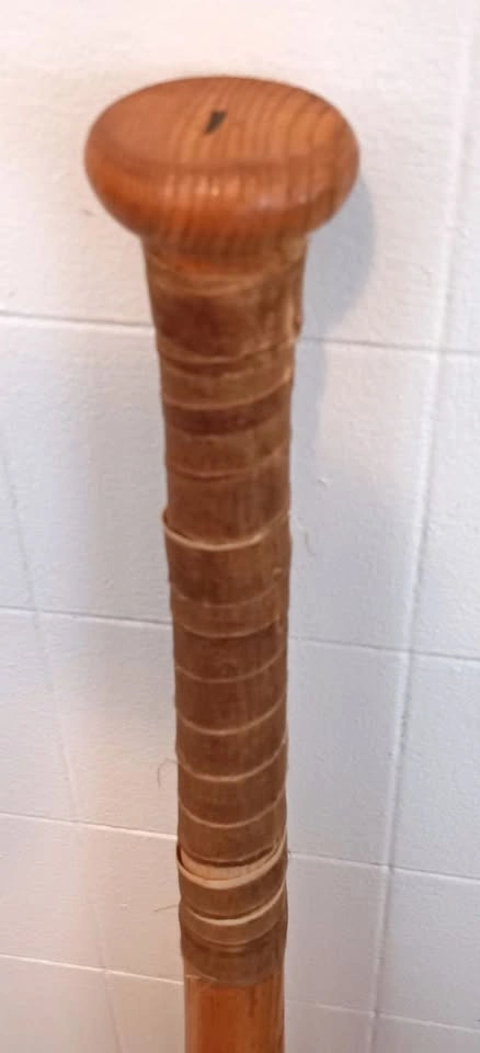 Vintage Armstrong Official Softball Bat – Teeswater, Ontario - photo 3