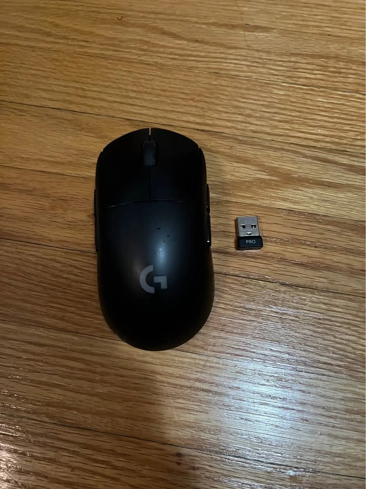 Logitech G Pro Wireless - No Wire or Dongle - photo 2