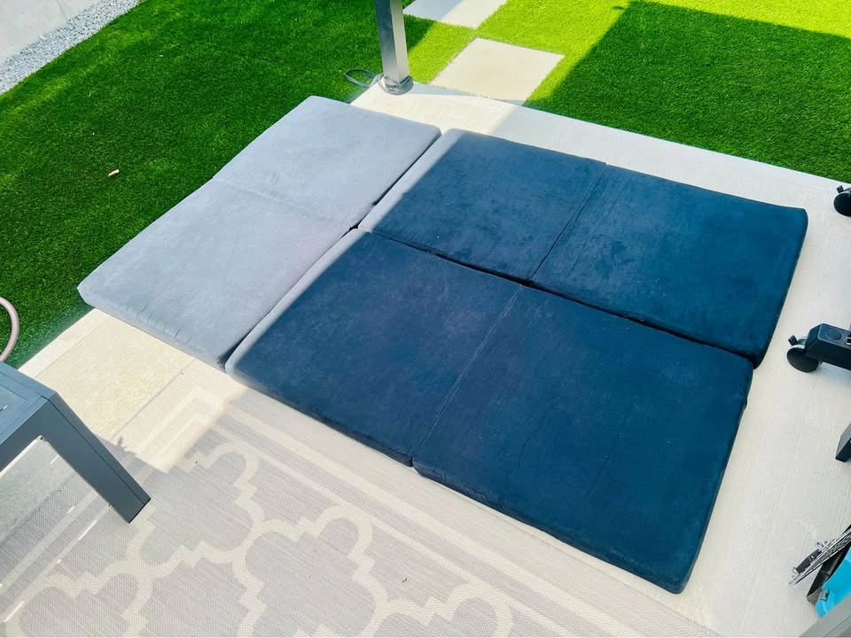 Foldable Black Large mat / soft floor chair for guests or kids - photo 4