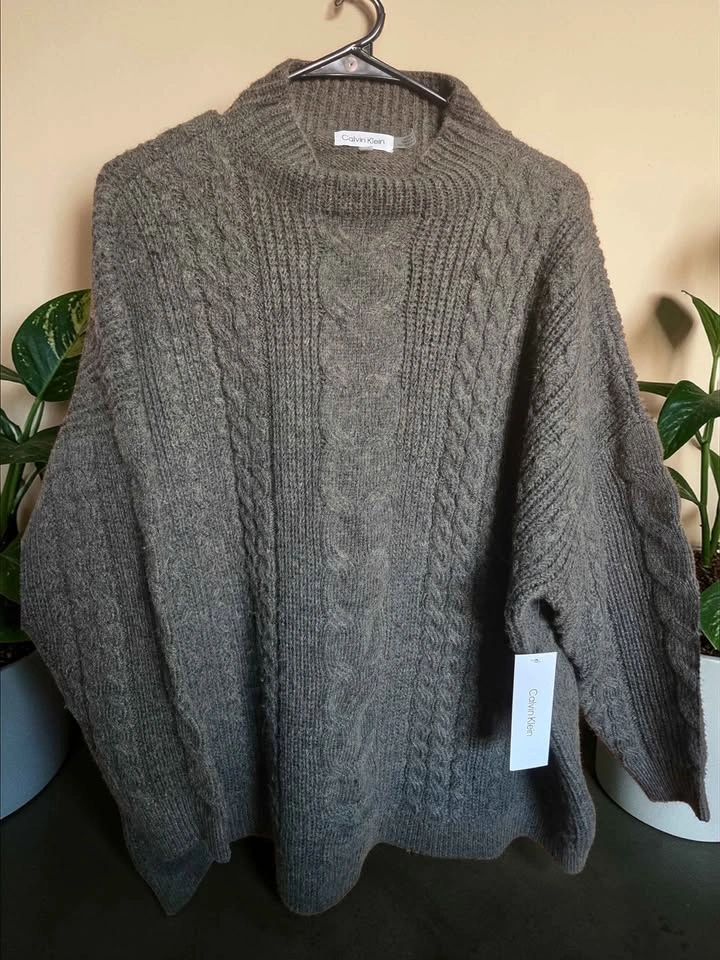 Calvin Klein Women’s XL Gray Cable Knit Sweater - photo 3