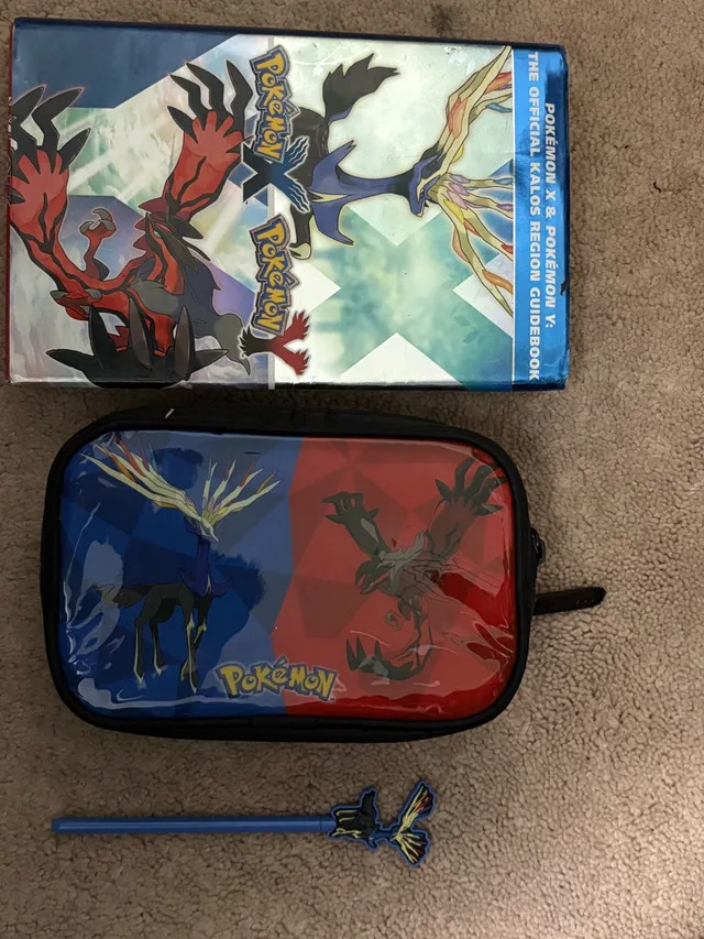 Pokémon X & Y Guide, DS Case and Stylus thumbnail