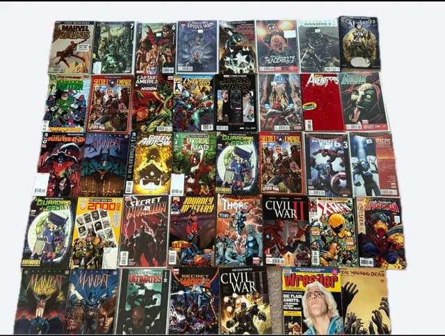 Lot of 39 Comic Books (Marvel,DC, etc.) thumbnail