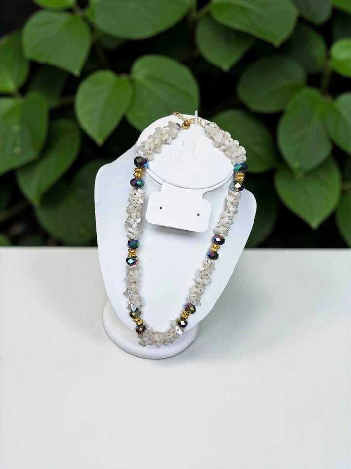 White Quartz Beaded Necklace Gold Accents Multicolor Crystal - photo 3