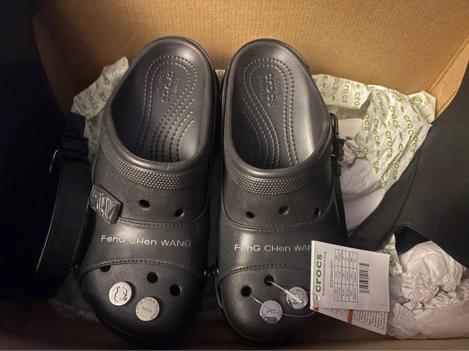 Crocs Feng Chen Wang Rare women size 9 - photo 2
