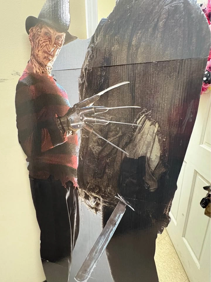 Freddy vs Jason 6ft cut out - photo 5