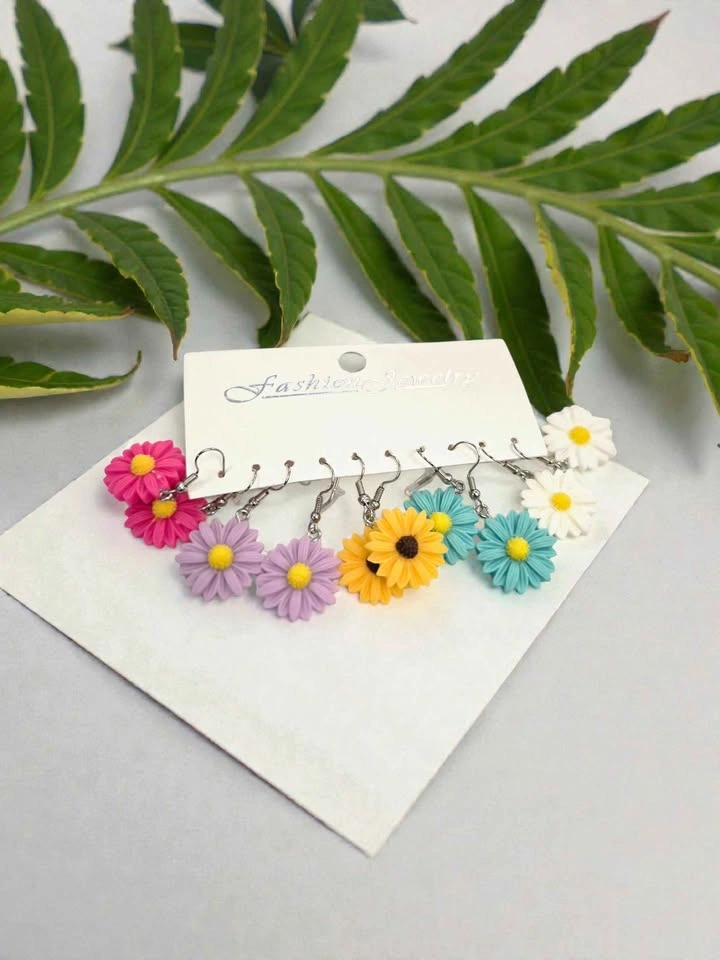 5-Pair Daisy Flower Stud Earrings Set - photo 3