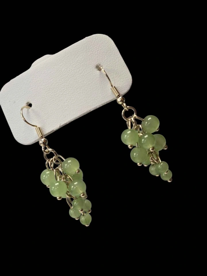 Green Grape Bead Cluster Earrings Gold Drop Style - photo 2