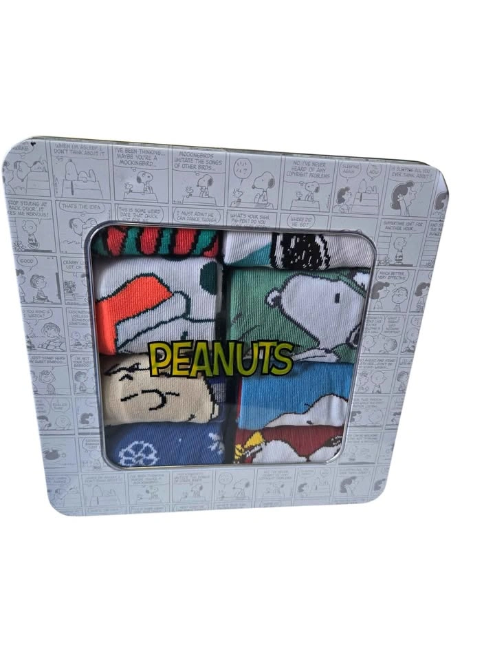 Peanuts Tin Box Sock Set Snoopy Charlie Brown Comic Strip Gift N