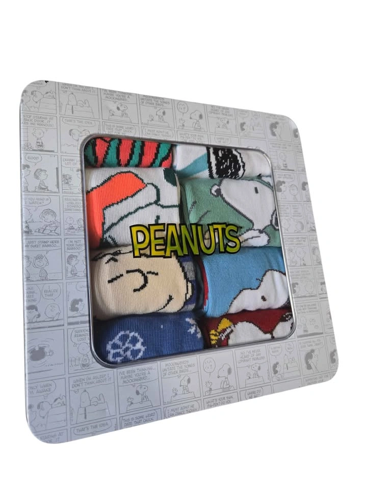 Peanuts Tin Box Sock Set Snoopy Charlie Brown Comic Strip Gift N - photo 3