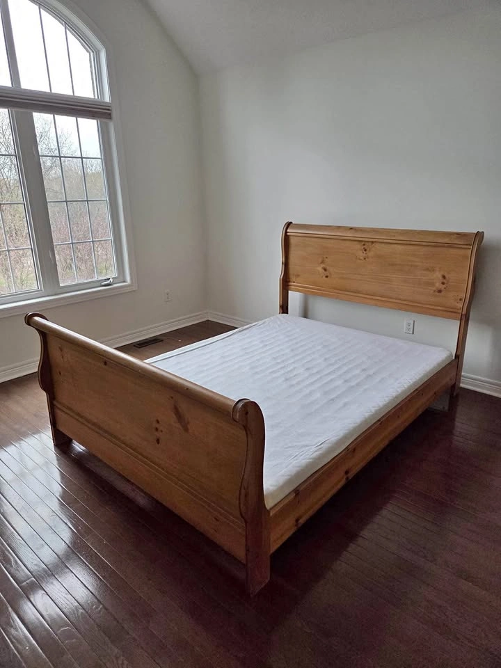 Bed frame + Box base