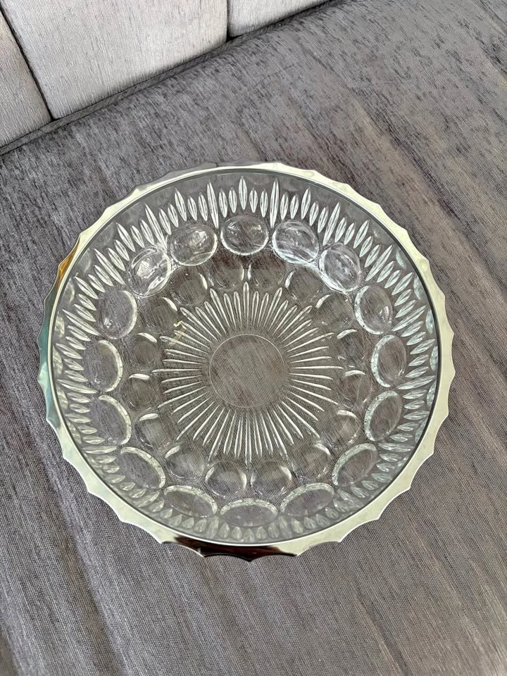 Unused Serving dishes
