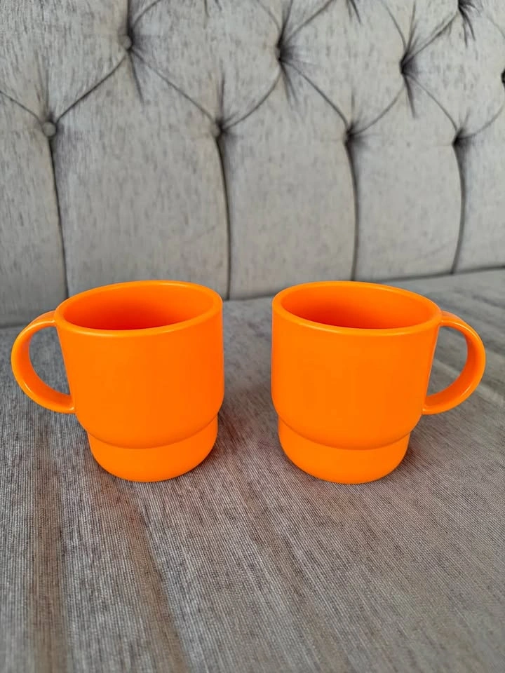 Unused Plastic cups