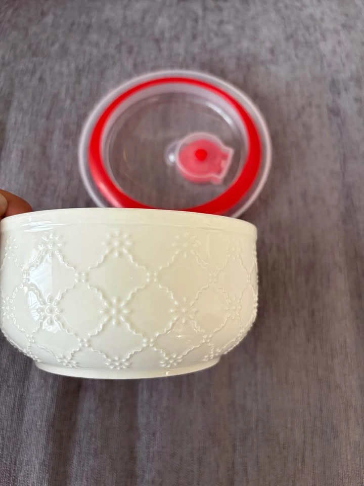 Unused Small Bowl with lid - photo 2