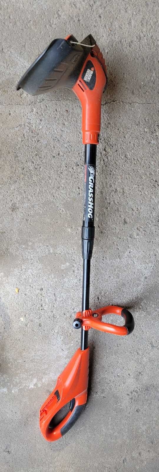 Weed Eater and Black & Decker Grass String Trimmer - photo 2