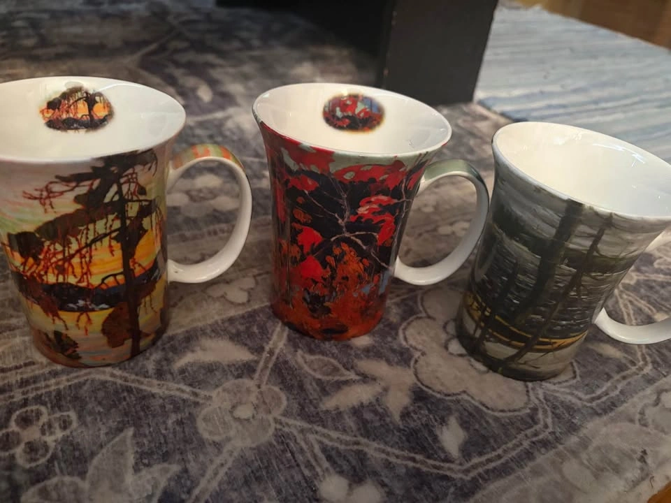 McIntosh Group of Seven Fine Bone China Mugs - Set of 5 - photo 2
