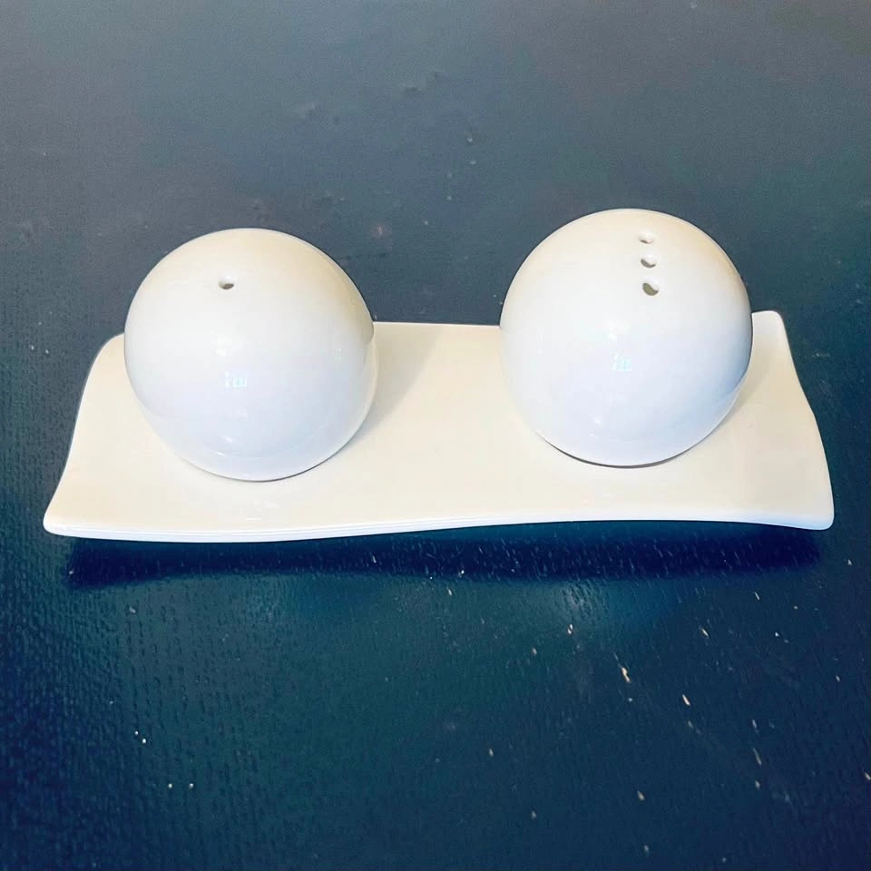 Salt and Pepper Shakers with Tray / White Ceramic