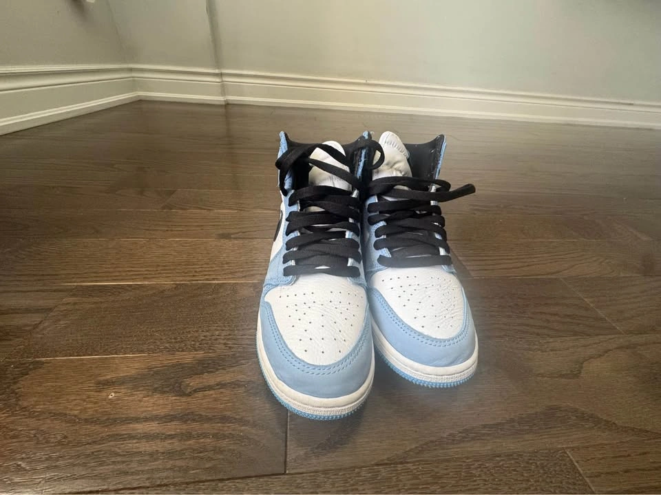 Air Jordan 1 High OG University Blue & Washed Black 6.5Y - photo 2