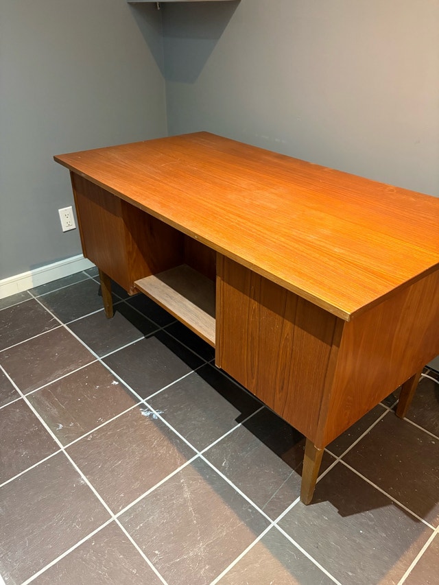 Mid Century Teak Desk - photo 3