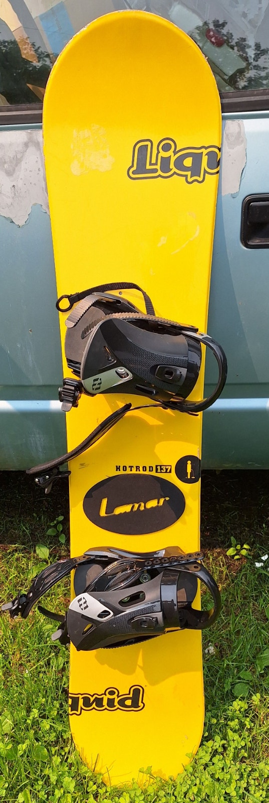 Liquid Snowboard with Lamar Bindings