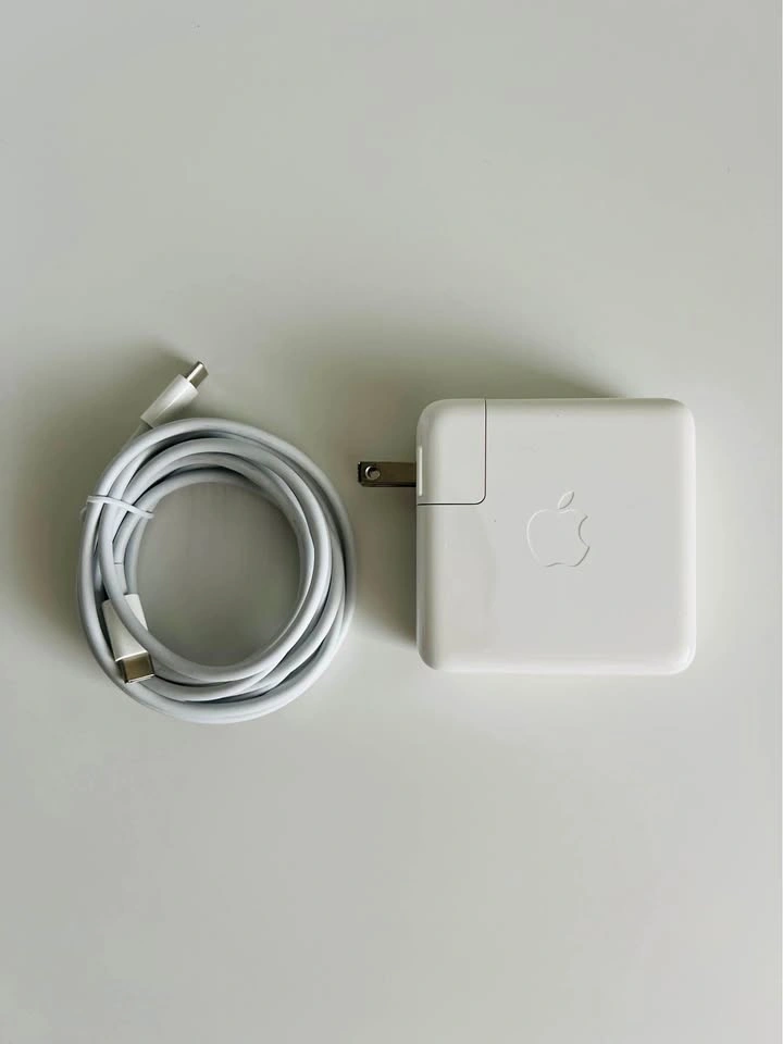 Apple 61W USB-C Macbook Power Adapter/Charger + Cable