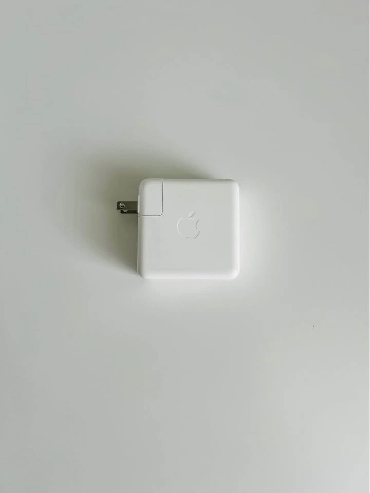 Apple 61W USB-C Macbook Power Adapter/Charger + Cable - photo 3
