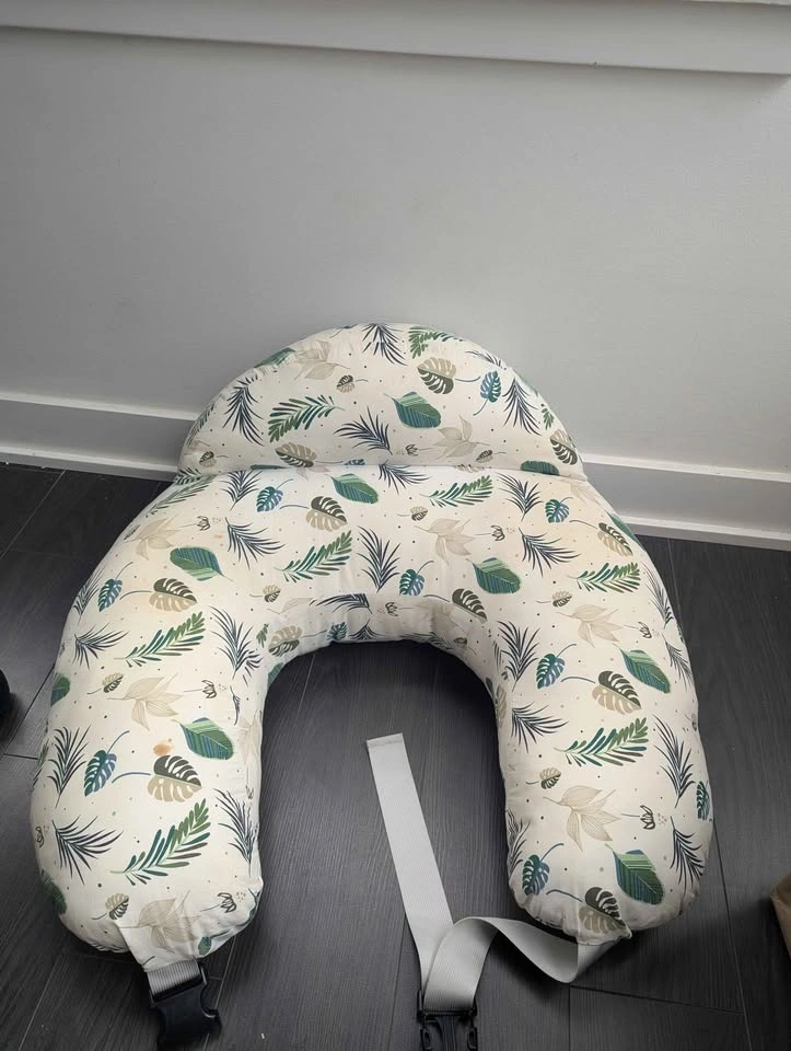 Nursing pillow - photo 3