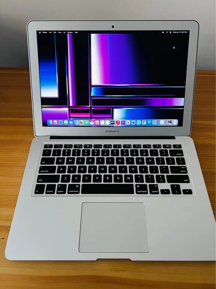 2017 Macbook Air i5-8GB RAM - photo 2