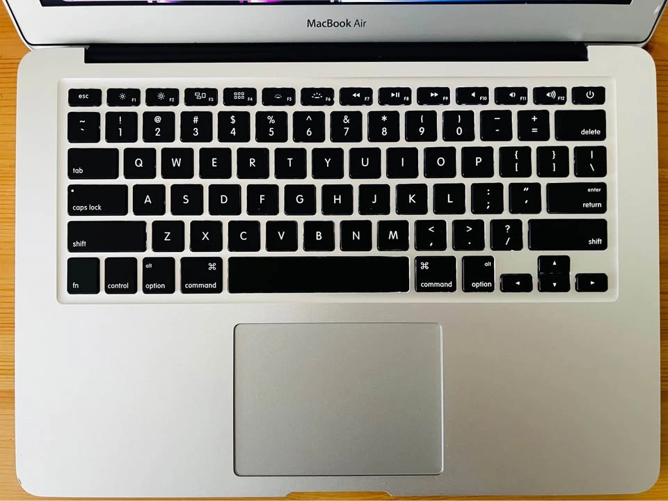 2017 Macbook Air i5-8GB RAM - photo 3
