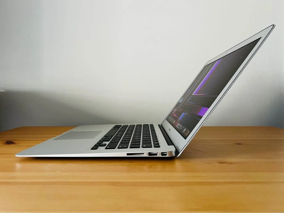 2017 Macbook Air i5-8GB RAM - photo 5