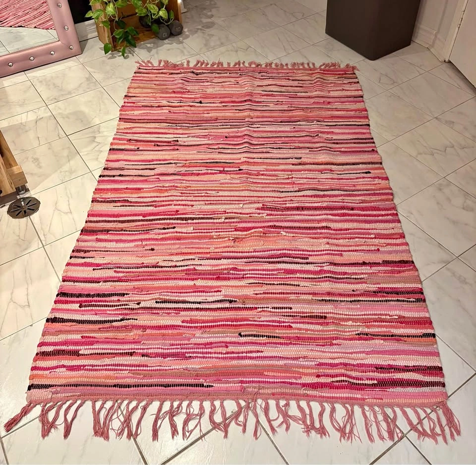 Pink Hand-Woven Cotton Rag Rug