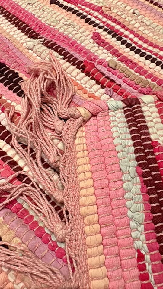 Pink Hand-Woven Cotton Rag Rug - photo 2