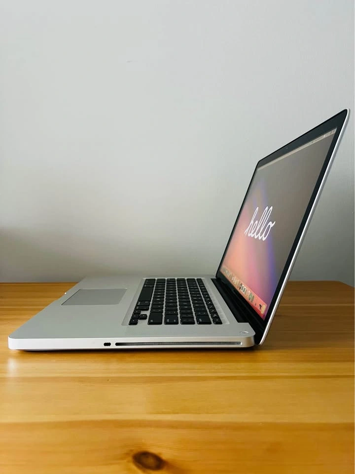 15” Macbook Pro i7, 8gb RAM, 256GB Storage - photo 5