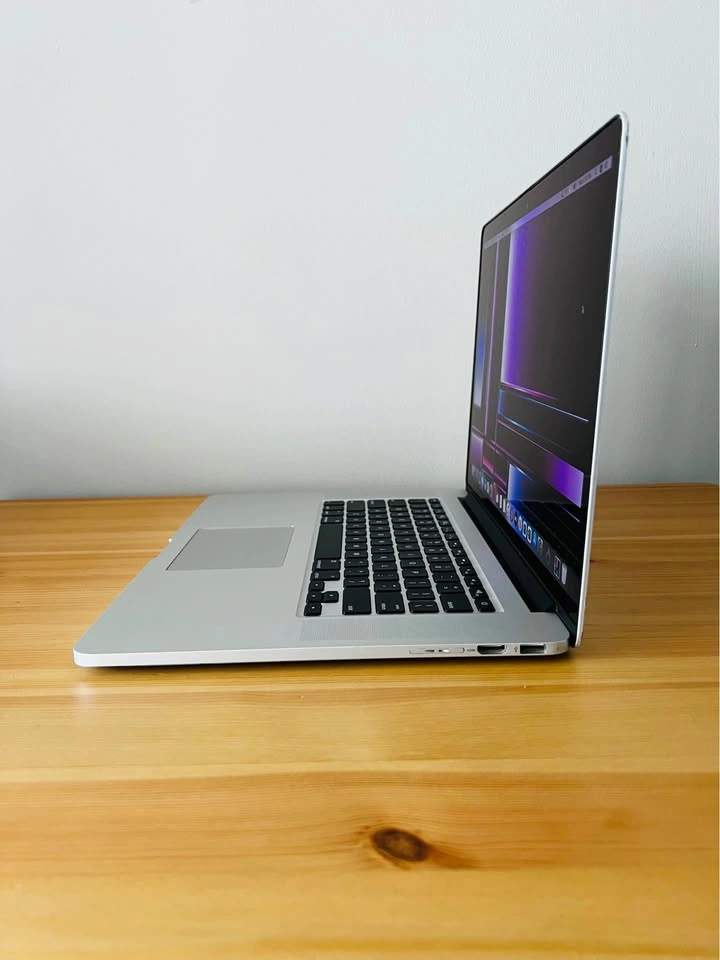 15” Macbook Pro i7-16GB RAM - photo 5
