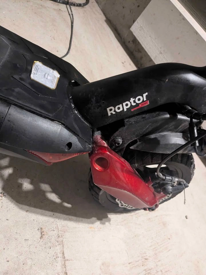 Circooter Raptor Pro 1600W Dual Motor Electric Scooter - photo 2