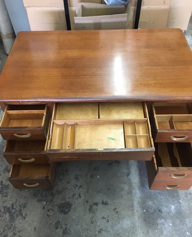 Wooden Executive Desk - photo 3