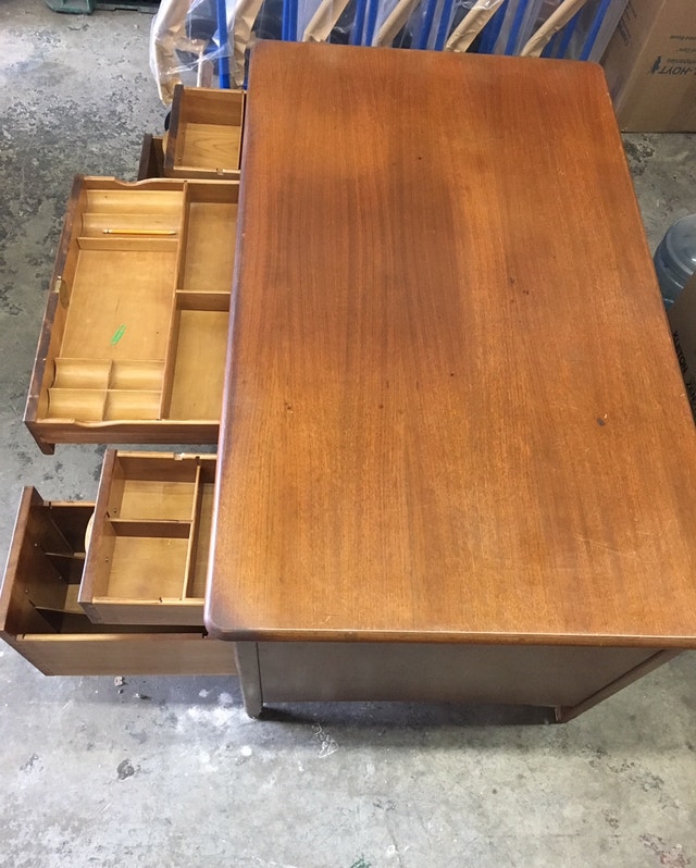 Wooden Executive Desk - photo 4