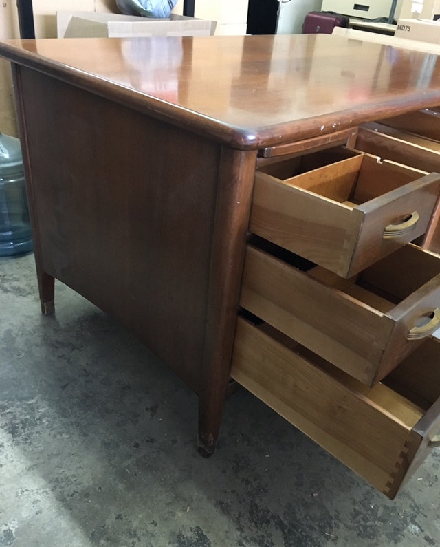 Wooden Executive Desk - photo 5