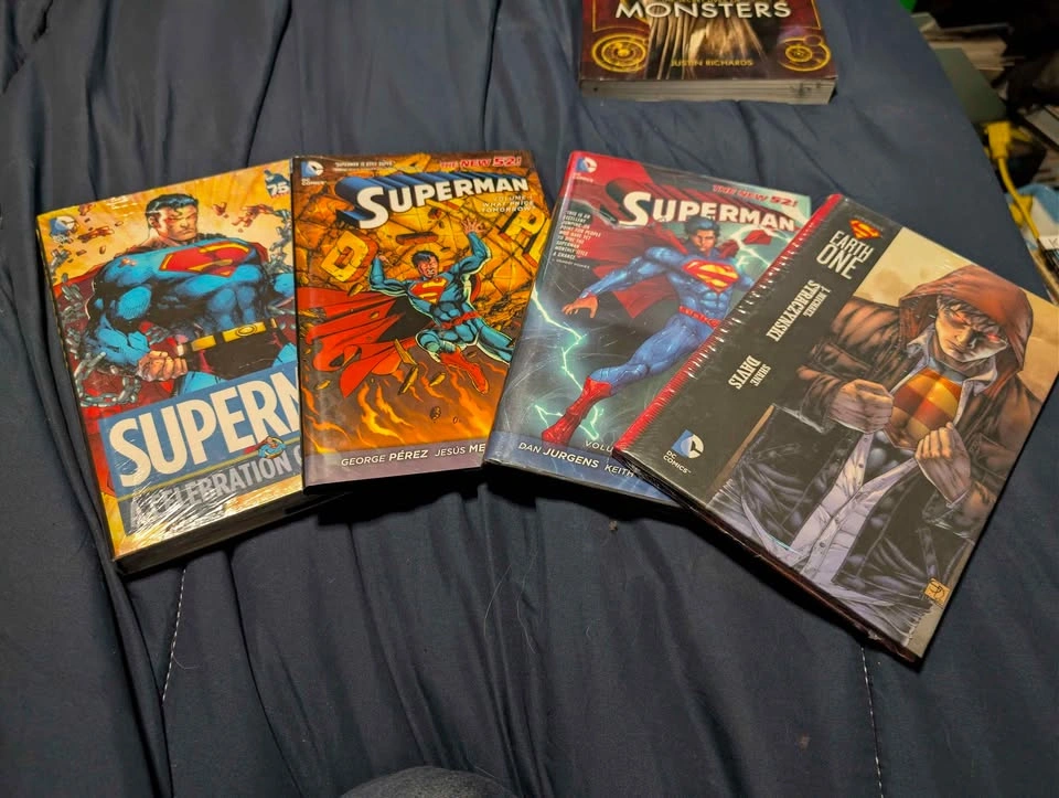 Graphic Novels - photo 3