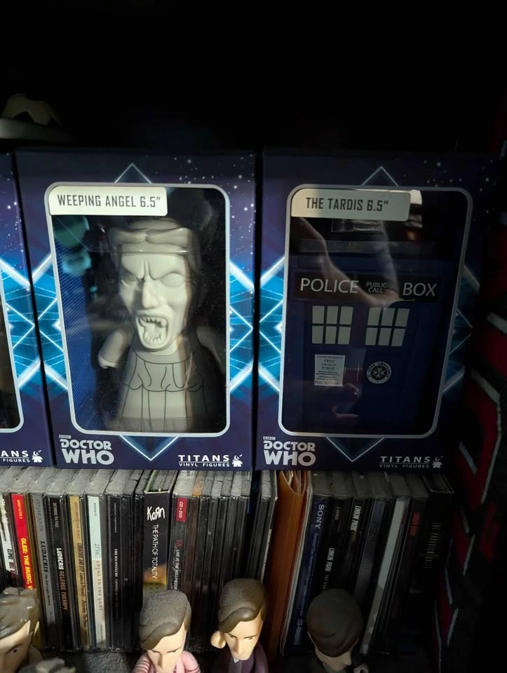 6.5" Titan Doctor Who Vinyl Set - photo 2