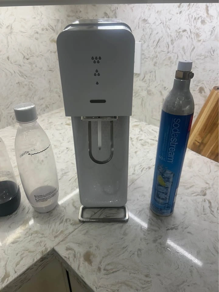 SodaStream Source Sparkling Water Maker - photo 2
