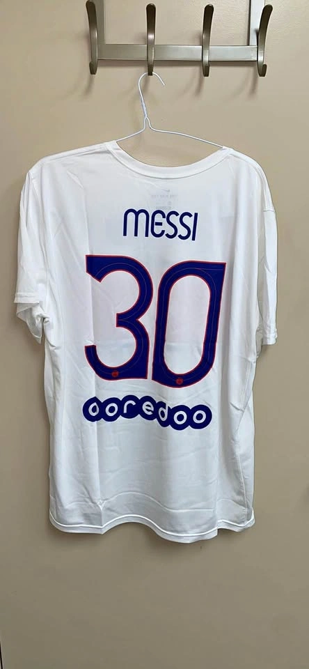 Leo Messi Nike T-Shirt Mens XXL BRAND NEW WITH TAGS