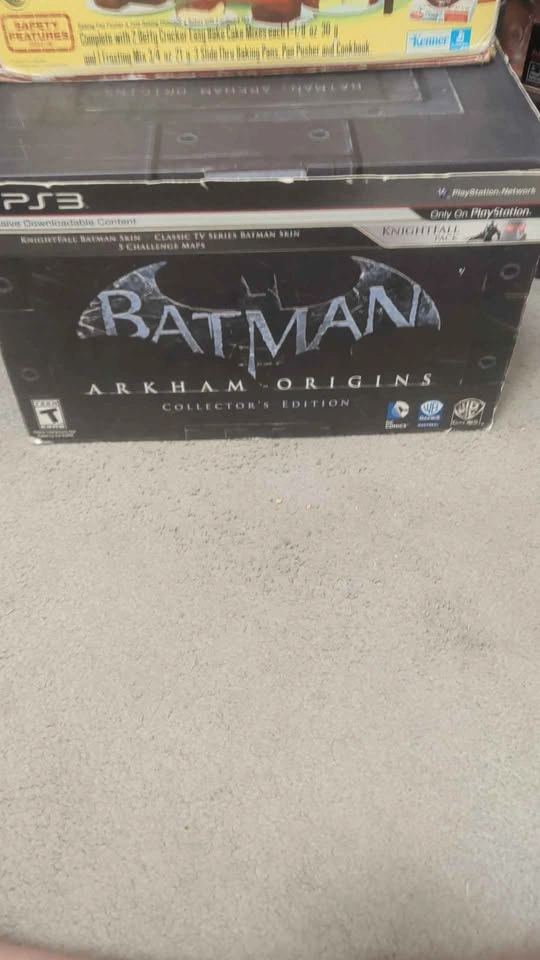 BNIB PS3 Arkham Origins collectors edition - photo 4