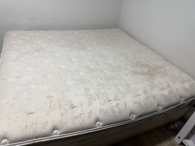Beautyrest Mattress and Box Spring - photo 2
